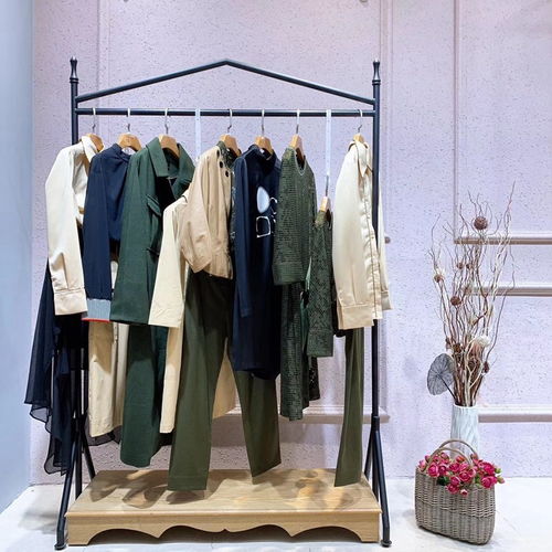 女裝品牌愿景新款女裝羽絨棉服外套杭州精品女裝哪里批發(fā)市場價(jià)格